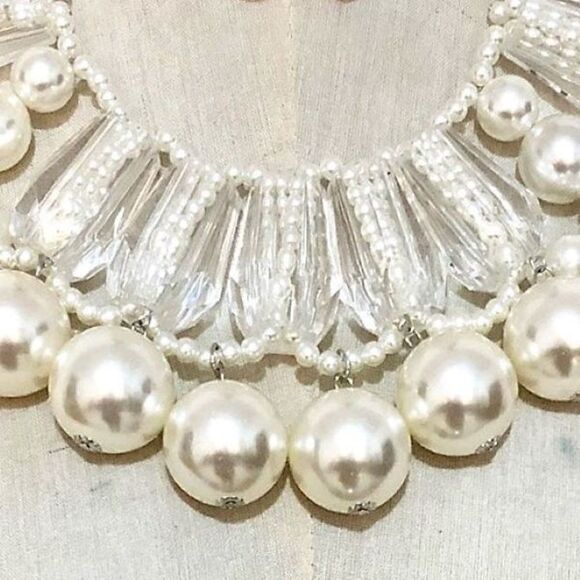 Lucite Bead White Faux Pearl Statement Necklace - Picture 2 of 7